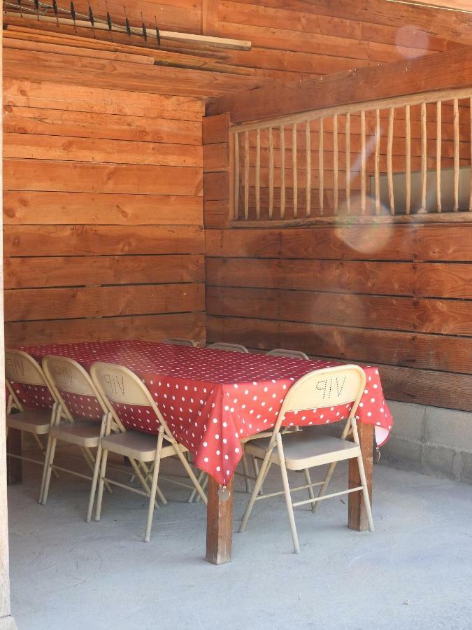 La Maison Ronde Et Ses 2 Cahutes Monthoiron Buitenkant foto