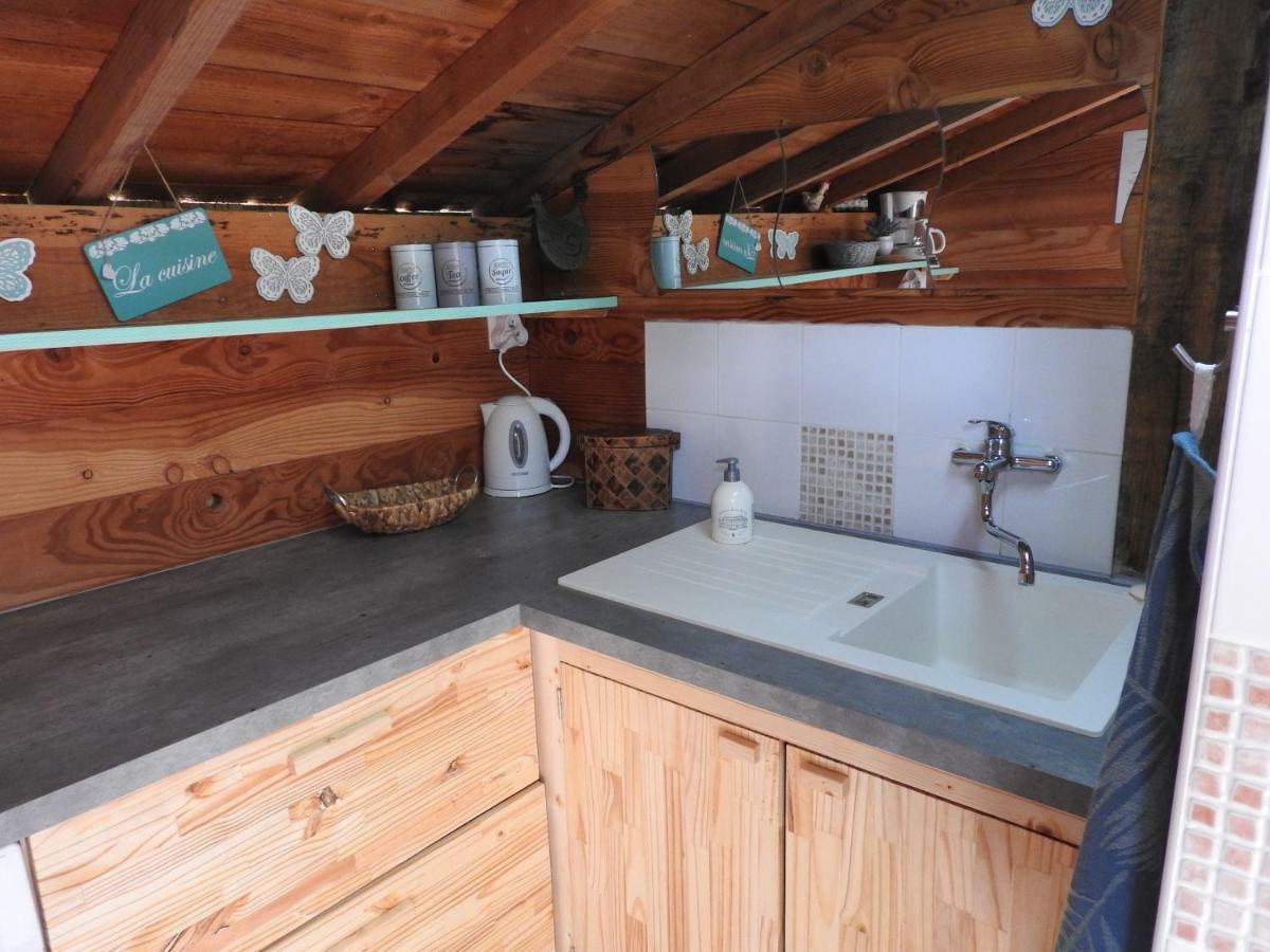 La Maison Ronde Et Ses 2 Cahutes Monthoiron Buitenkant foto