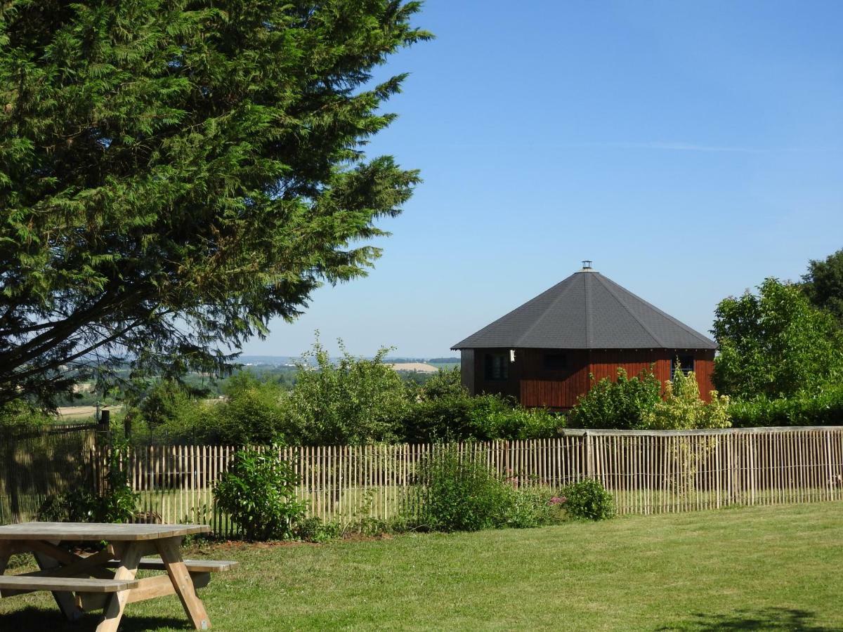 La Maison Ronde Et Ses 2 Cahutes Monthoiron Buitenkant foto